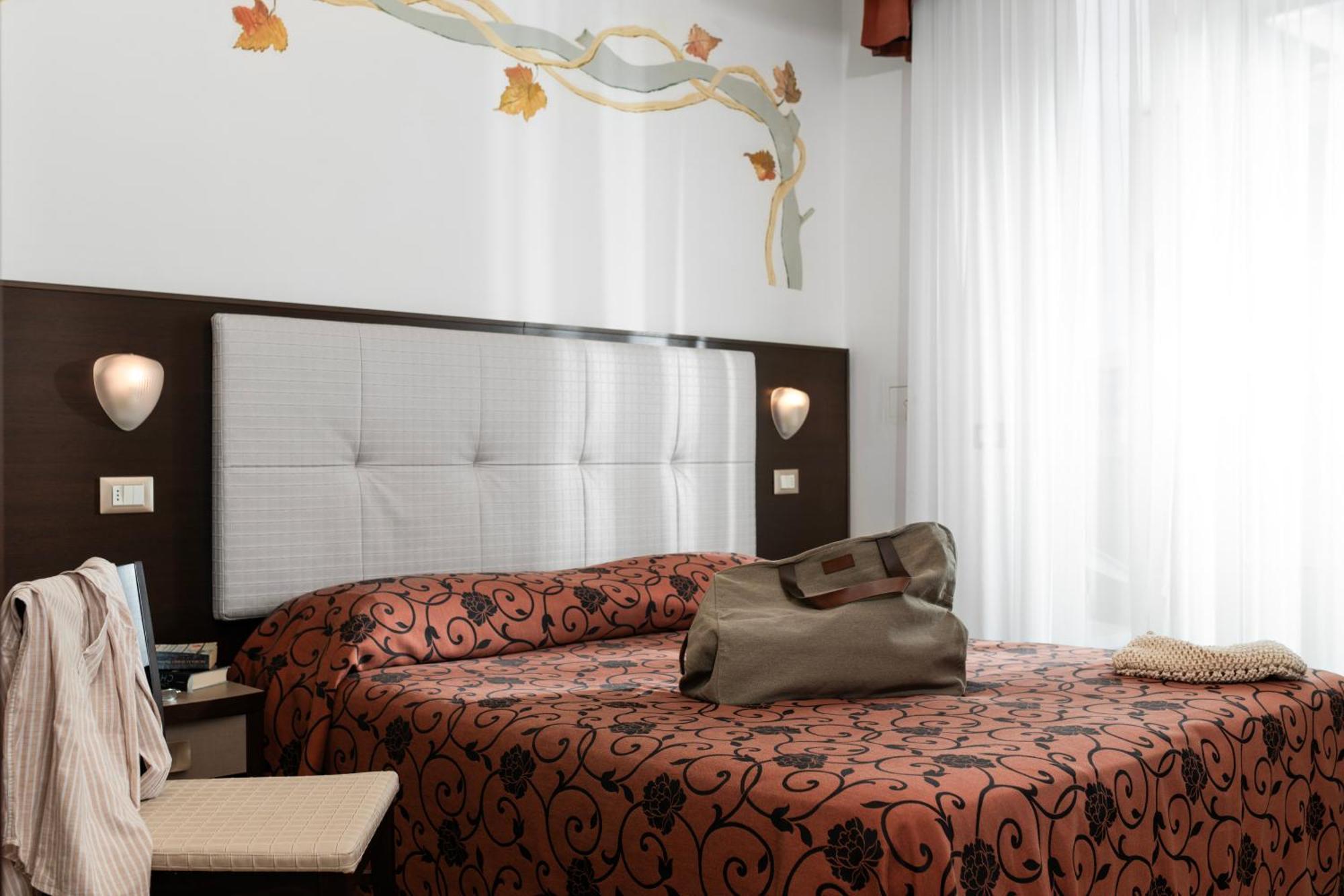 Hotel Rosa Maria Elite ベラーリア・イジェア・マリーナ エクステリア 写真